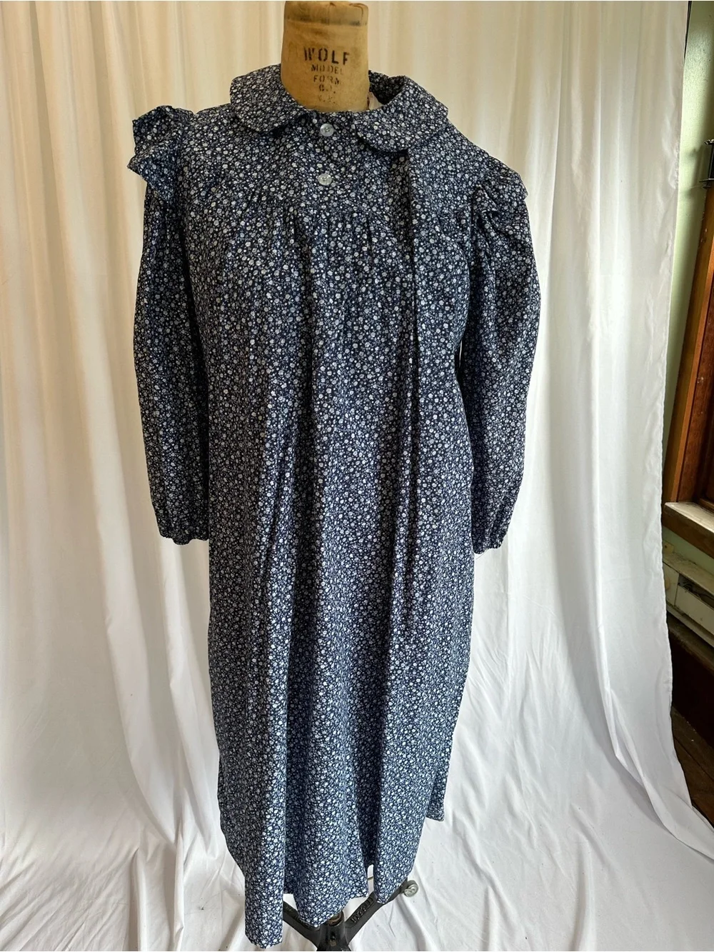 Halloween Child’s Pioneer Dress Pinafore & Bonnet